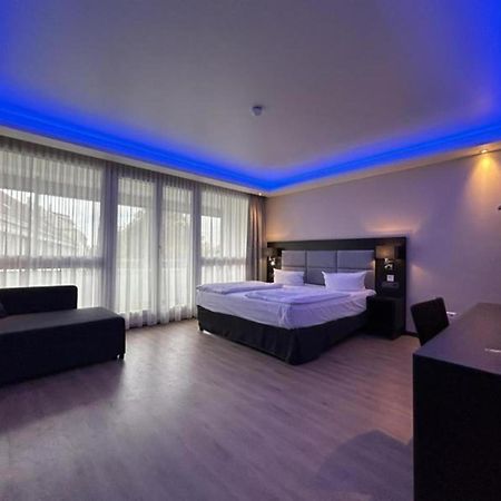 Zi Hotel Karlsruhe Ngoại thất bức ảnh