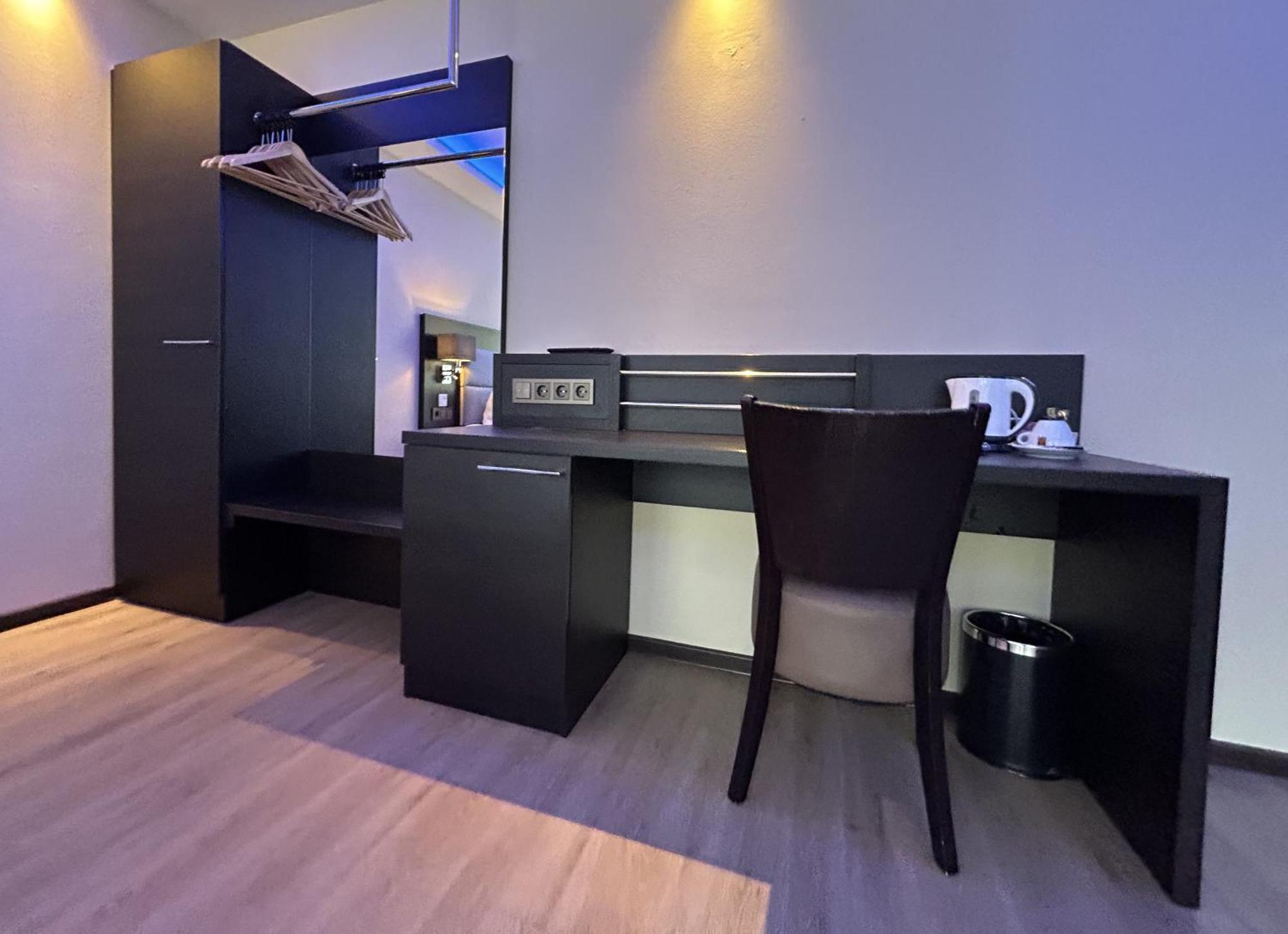Zi Hotel Karlsruhe Ngoại thất bức ảnh
