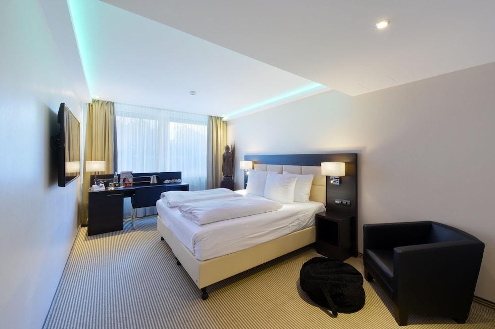 Zi Hotel Karlsruhe Ngoại thất bức ảnh